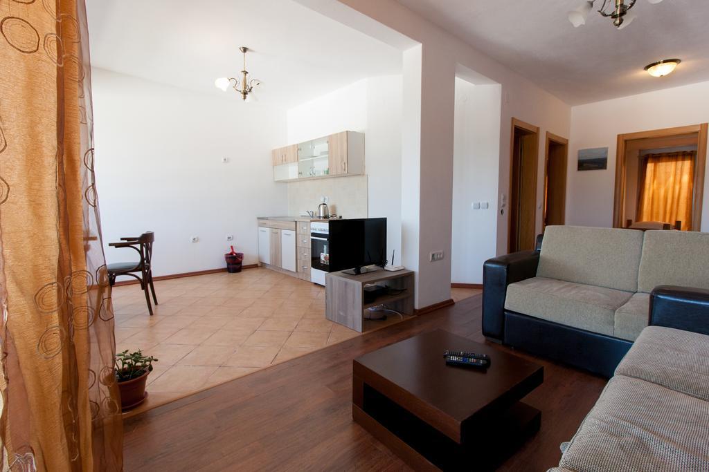 Art I Apartments Ulcinj Exterior foto